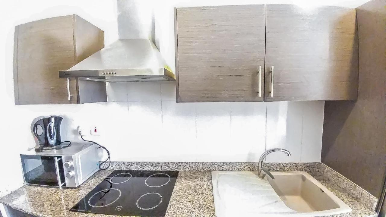 The Gallery Premier Suites Аккра Экстерьер фото