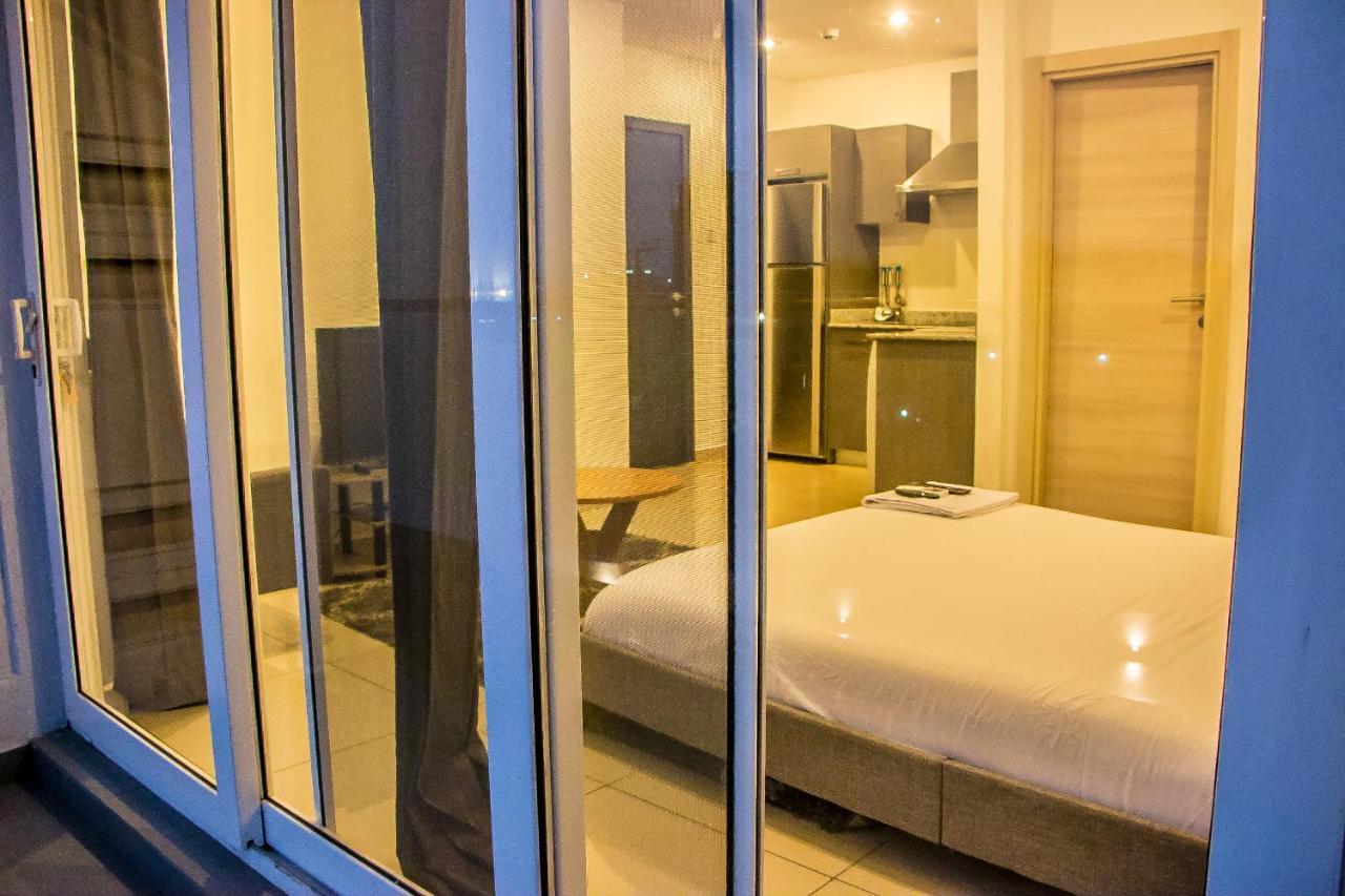 The Gallery Premier Suites Аккра Экстерьер фото