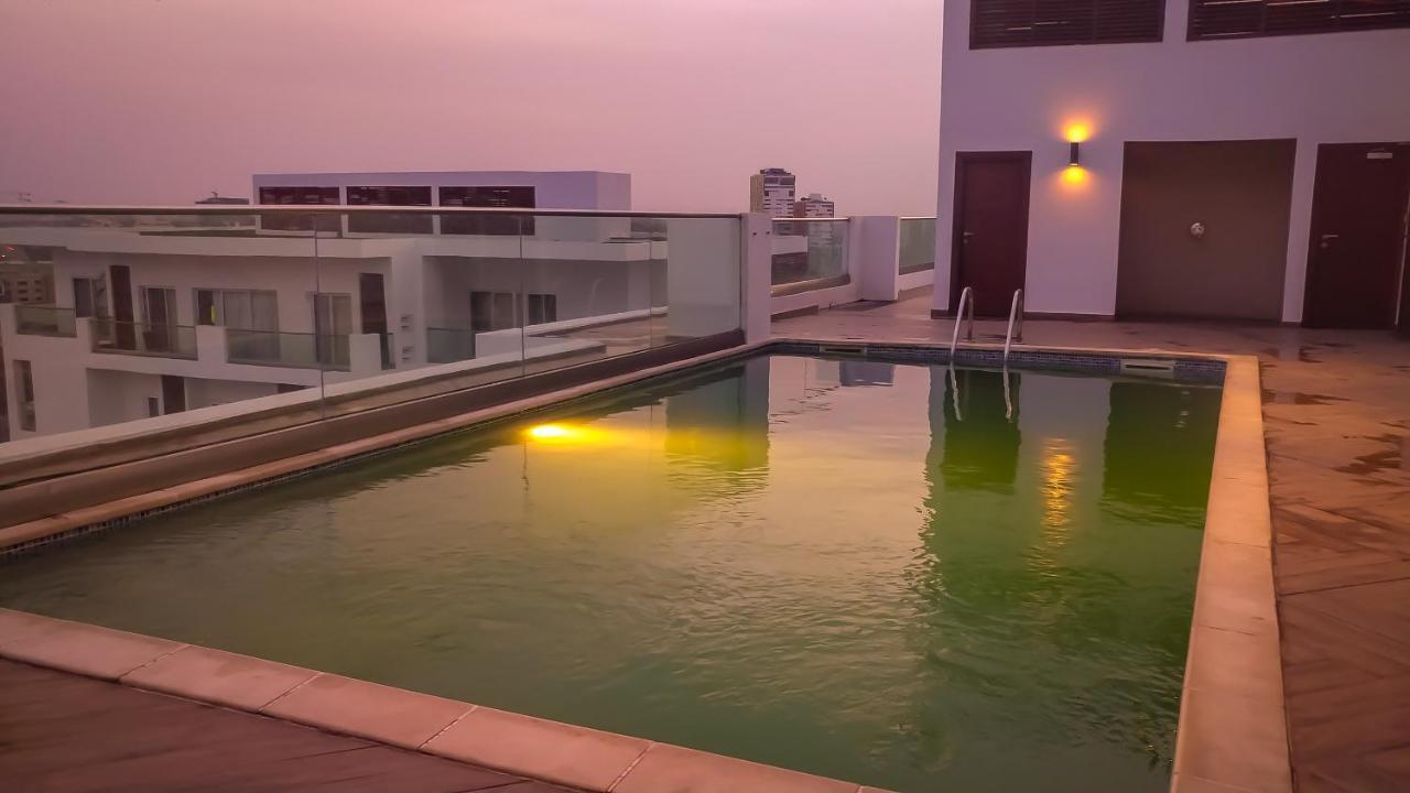 The Gallery Premier Suites Аккра Экстерьер фото